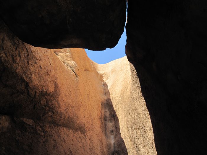 Felsen Höhle                                      