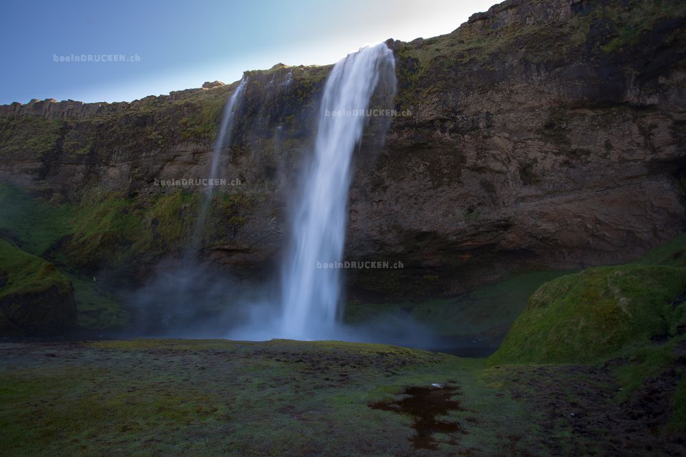 Seljalandsfoss                                    