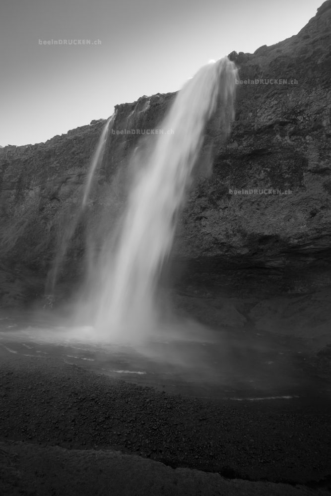 Seljalandsfoss III                                