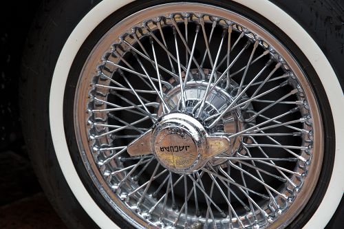 Jaguar Speichenrad                                