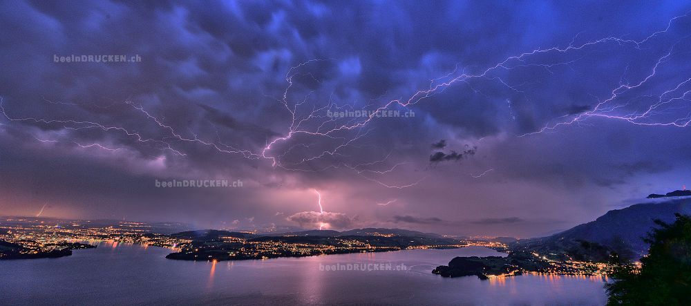 Gewitter über Meggen                              