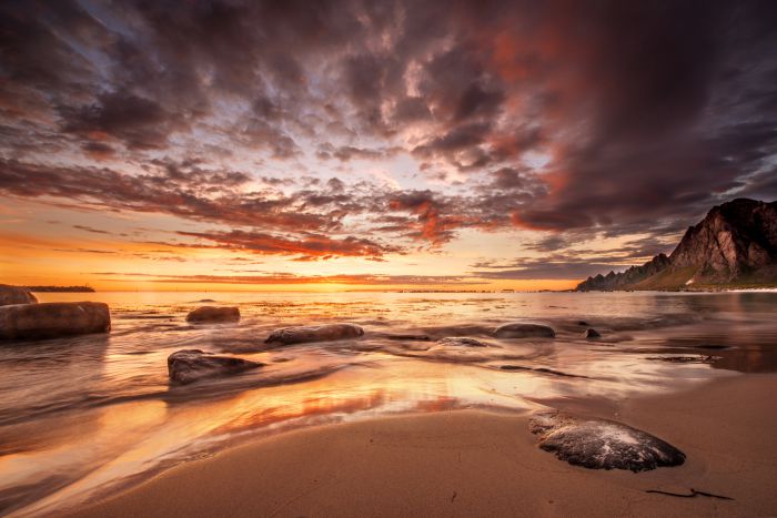 Norwegen Sonnenuntergang Bleik                    